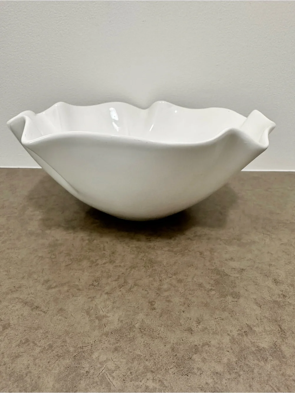 White Ceramic Scalloped Serving Bowl Wavy Elegant Home Dining Large 11” x 4.5”